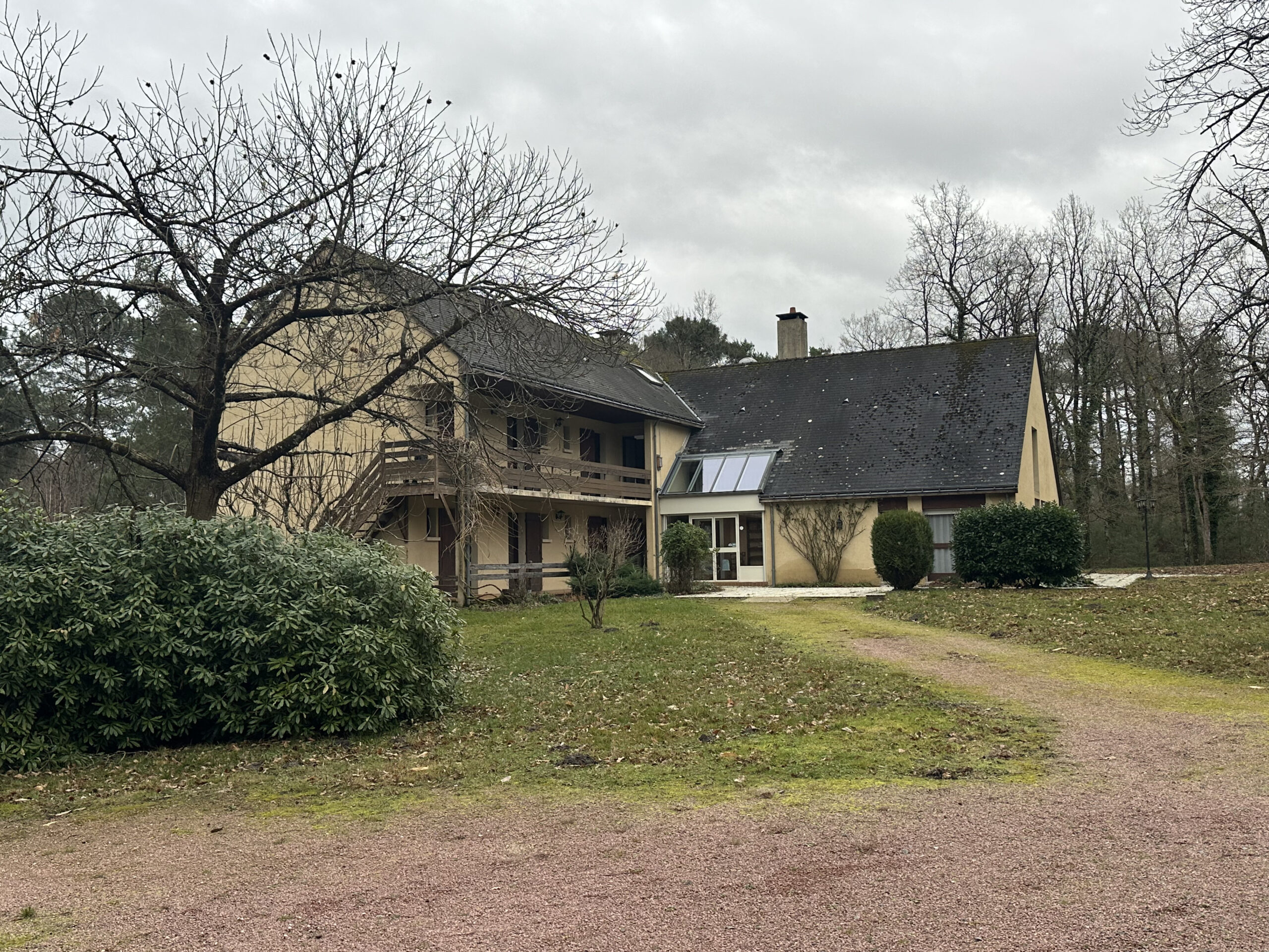 Vue générale du domaine du Lathan